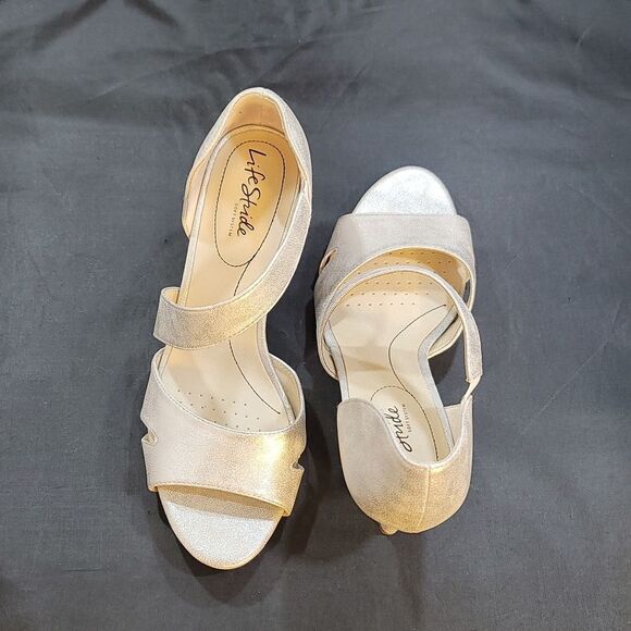 BRAND NEW LIFESTRIDE WOMEN'S MEGA STRAPPY SANDALS - Picture 5 of 14